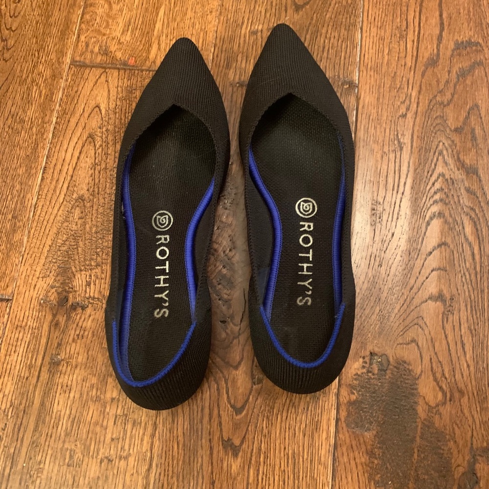 Rothy’s point flats - black